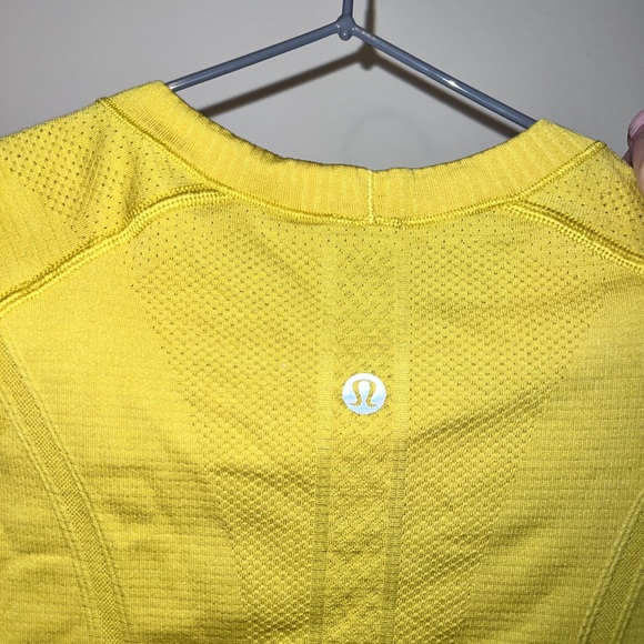 Mustard yellow lululemon long sleeve work out top - Picture 2 of 2
